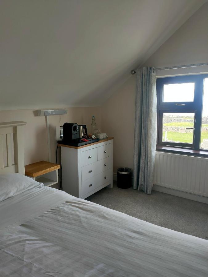 Lios Einne House Accommodation Инишир Экстерьер фото