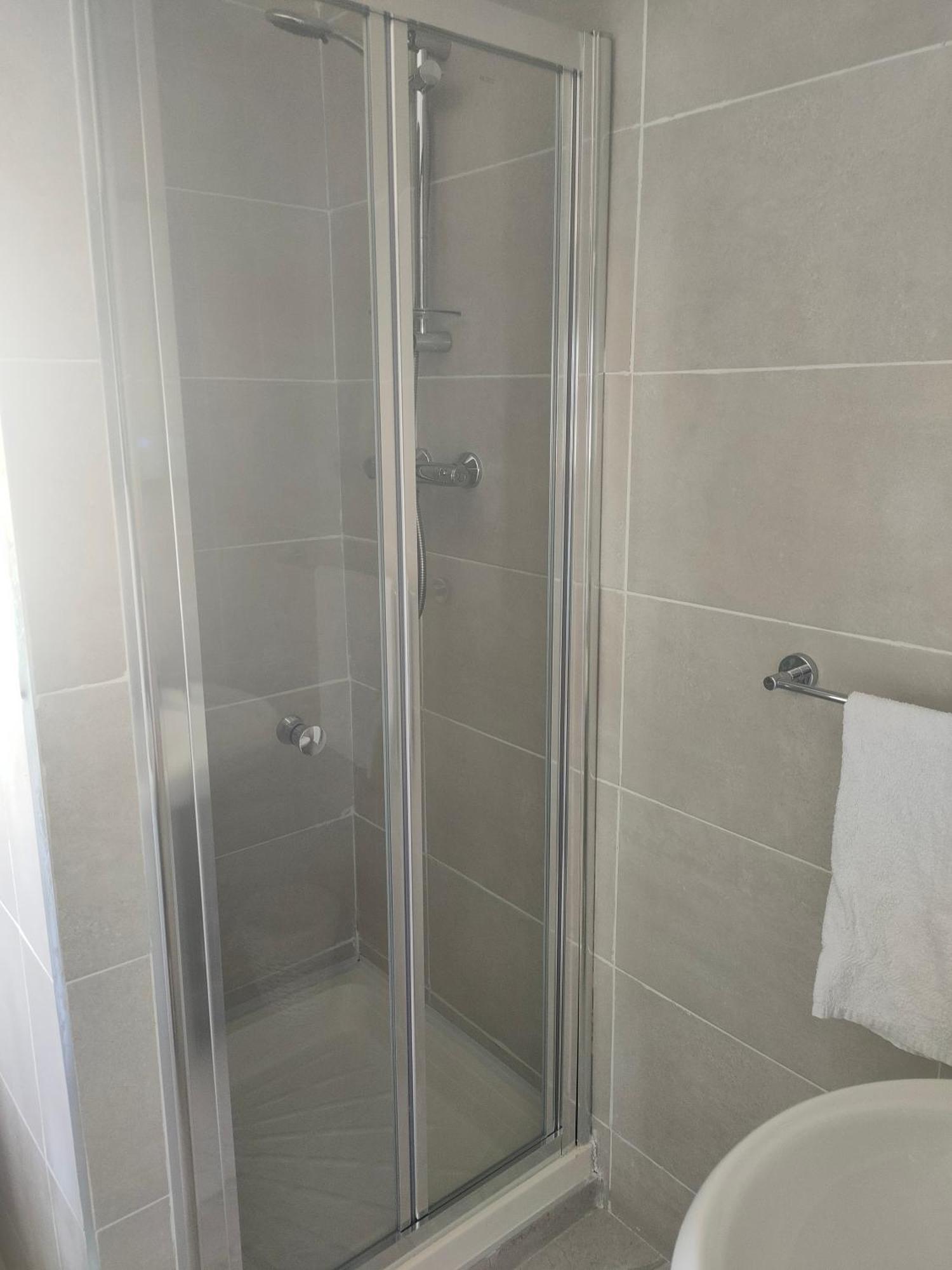 Lios Einne House Accommodation Инишир Экстерьер фото